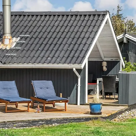 Cozy In Hvide Sande With Kitchen