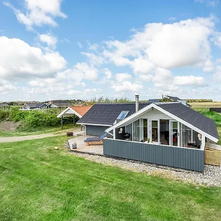 Cozy In Hvide Sande With Kitchen