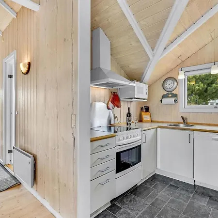 Cozy In Hvide Sande With Kitchen Tatil Evi *