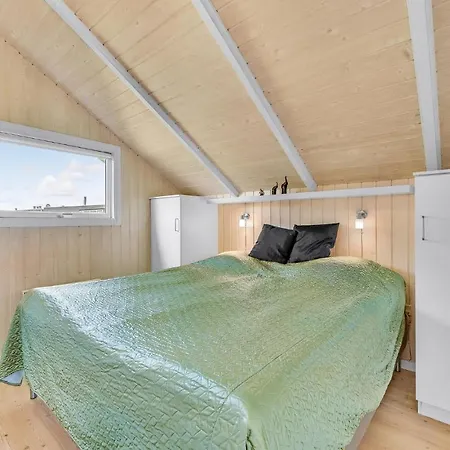 Cozy In Hvide Sande With Kitchen Havrvig