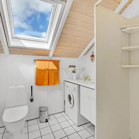 Cozy In Hvide Sande With Kitchen Tatil Evi *