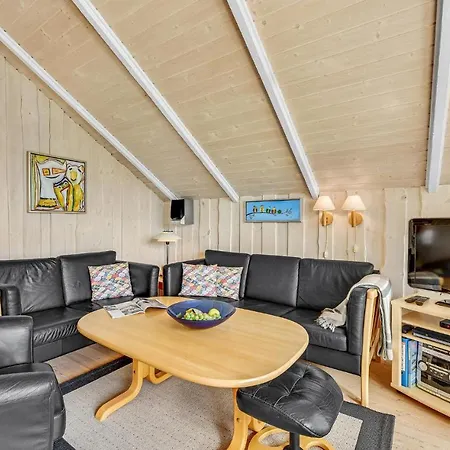 Cozy In Hvide Sande With Kitchen